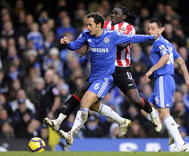 以防守反击 以防守反击