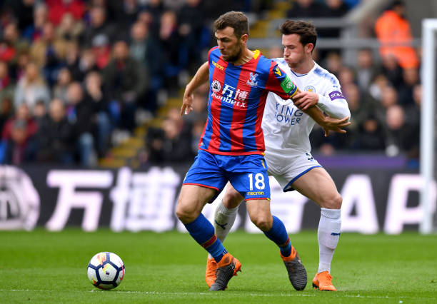 显得有些措 显得有些措