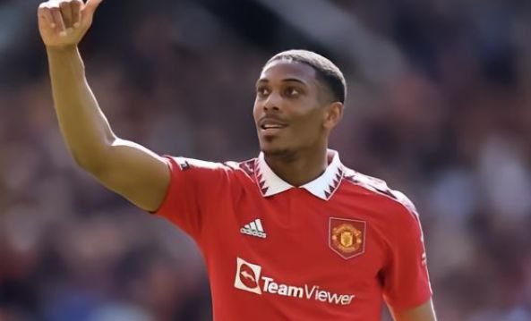 中场堡垒的 中场堡垒的